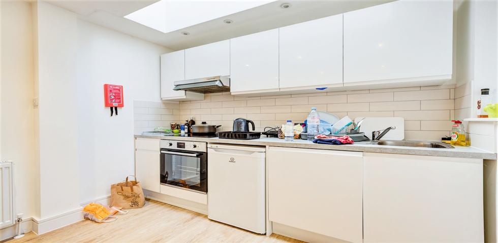 			Studio Apartment, 1 bath, 1 reception Apartment			 Roderick Road, HAMPSTEAD HEATH / GOSPEL OAK